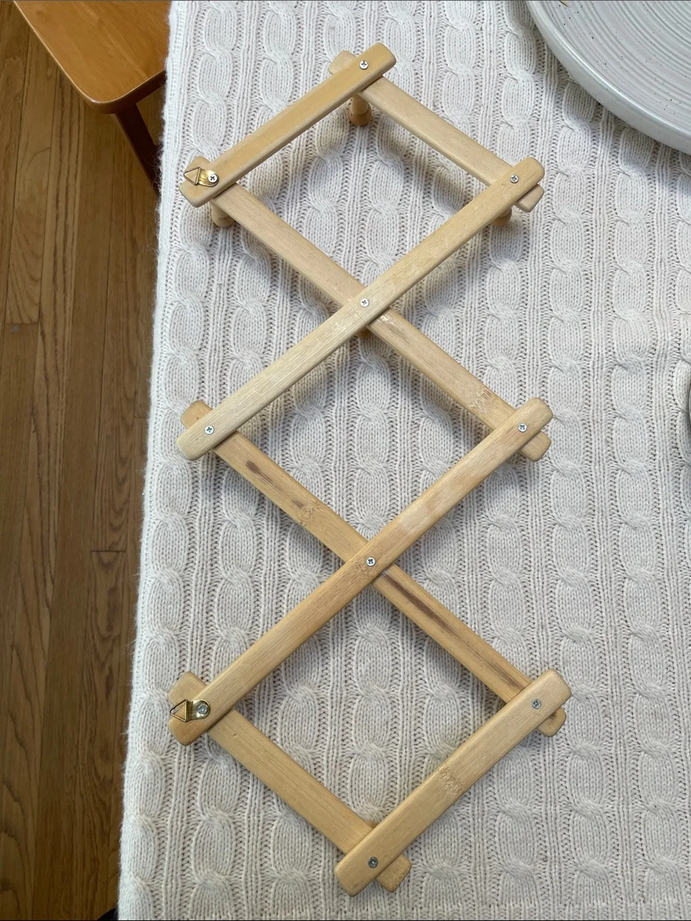 Natural Wood Accordion 10 Peg Rack Wall Hanger